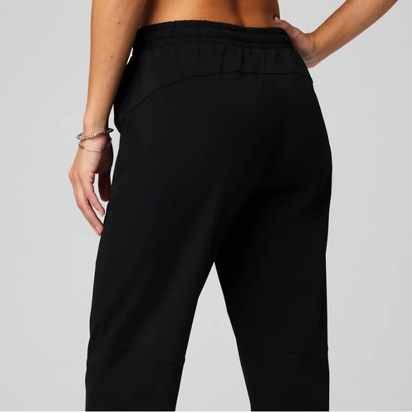 Fabletics - The One Jogger - Women's - Picture 5 of 12